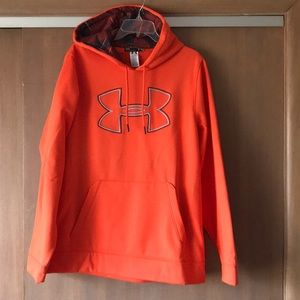 UA men’s sweatshirt